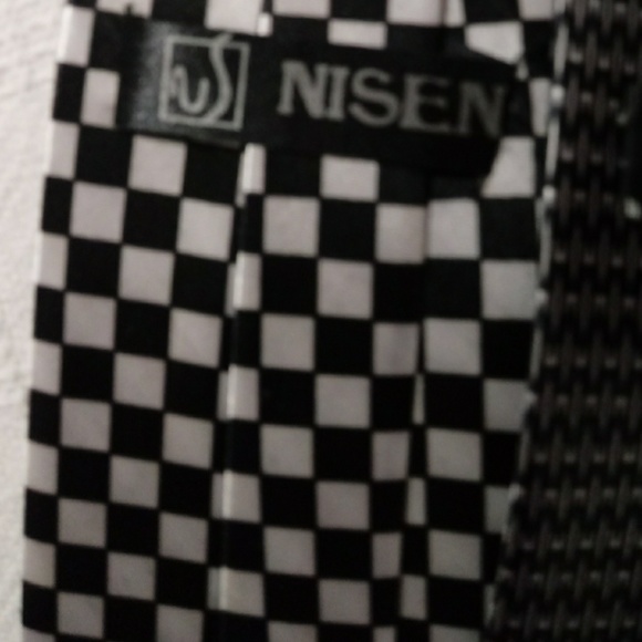 2 New Mens Ties ( Bundle) Set - Picture 4 of 4